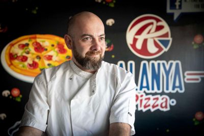 Portræt fra køkkenet hos Alanya Pizza